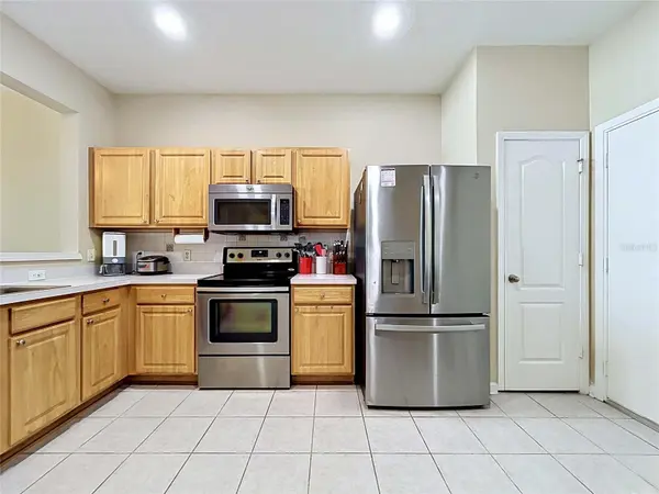 4842 BARNSTEAD DR, Riverview, FL 33578