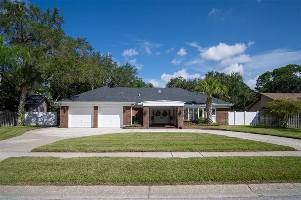 8639 MAIDSTONE CT, Seminole, FL 33777