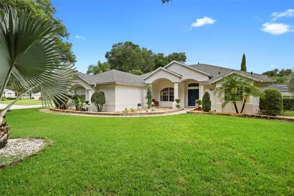 1020 MARJORIE RAWLINGS DR, Deland, FL 32720
