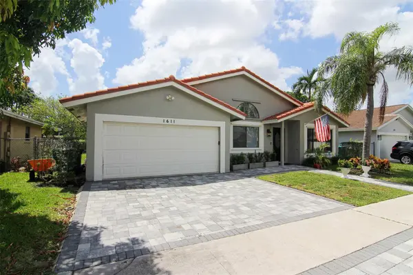 1611 SW 102ND TER, Davie, FL 33324