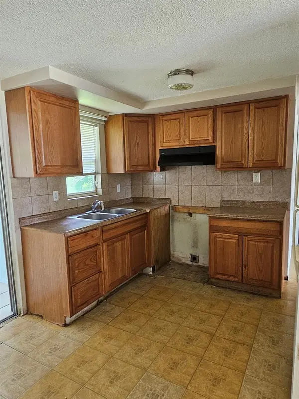 5025 STATE ROAD 54, New Port Richey, FL 34652