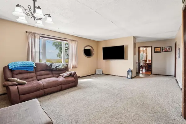 1528 Lawrence AVE, Independence, IA 50644