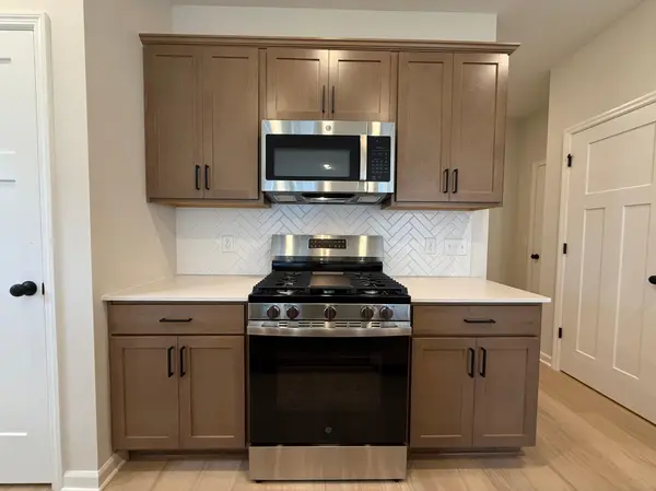 23146 Creekview CT, Rogers, MN 55374