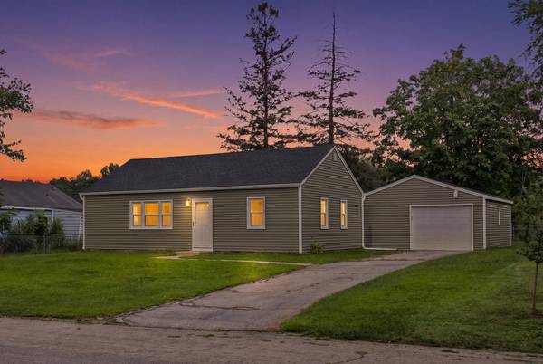 2709 Markay ST SE, Rochester, MN 55904