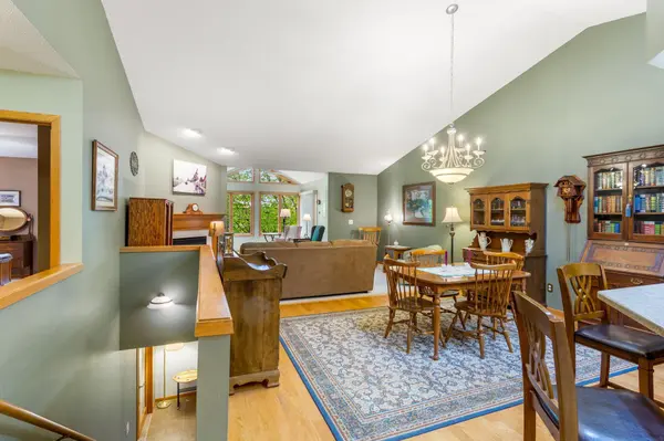 2645 Golf View DR, River Falls, WI 54022