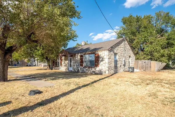 202 N Elm AVE, Union City, OK 73090