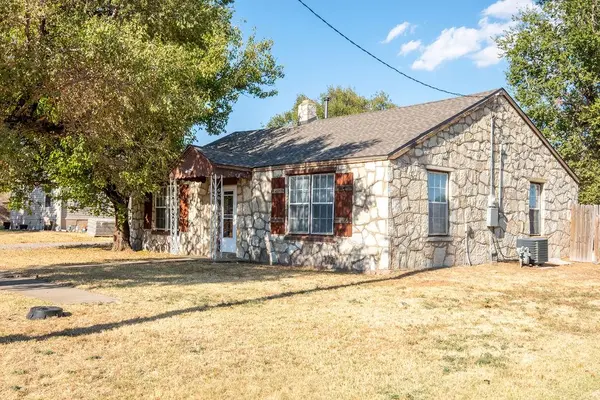 202 N Elm AVE, Union City, OK 73090