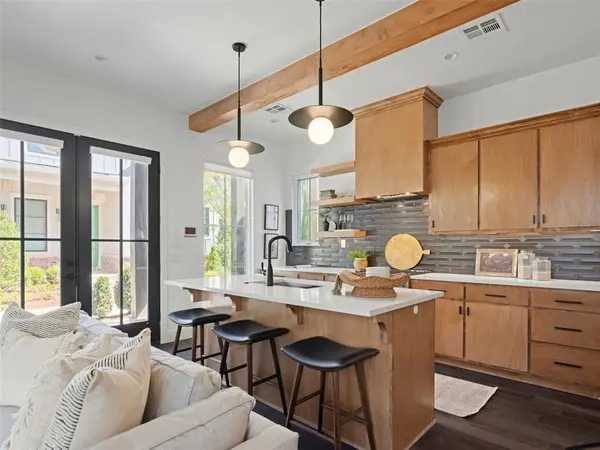 225 W 1st ST #128, Edmond, OK 73003