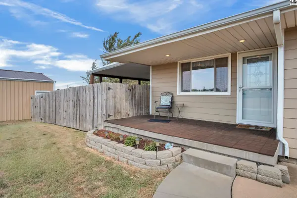 201 Balzer Dr, Inman, KS 67546