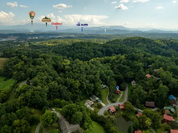 439 Hideaway Ridge Cir, Sevierville, TN 37862