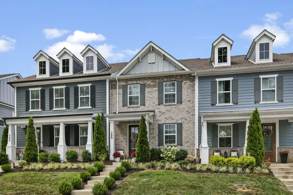 390 Hammock Ln, Spring Hill, TN 37174