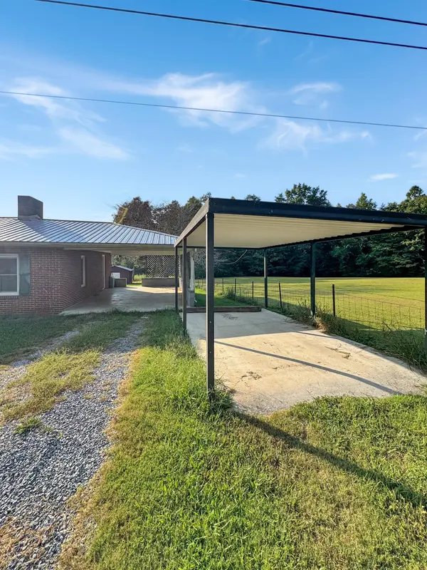 1108 County Road 750, Athens, TN 37303