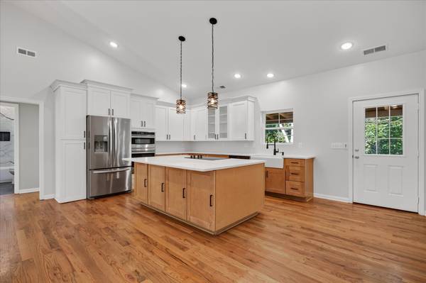 115 Dale Ln, Dover, TN 37058