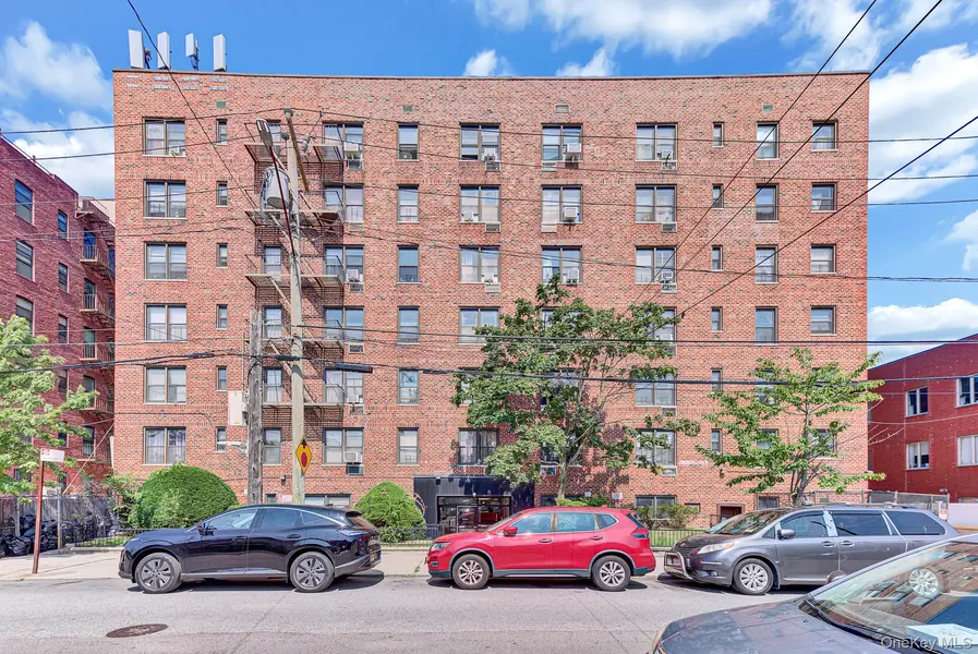 1040 Neilson ST #3B3, Far Rockaway, NY 11691