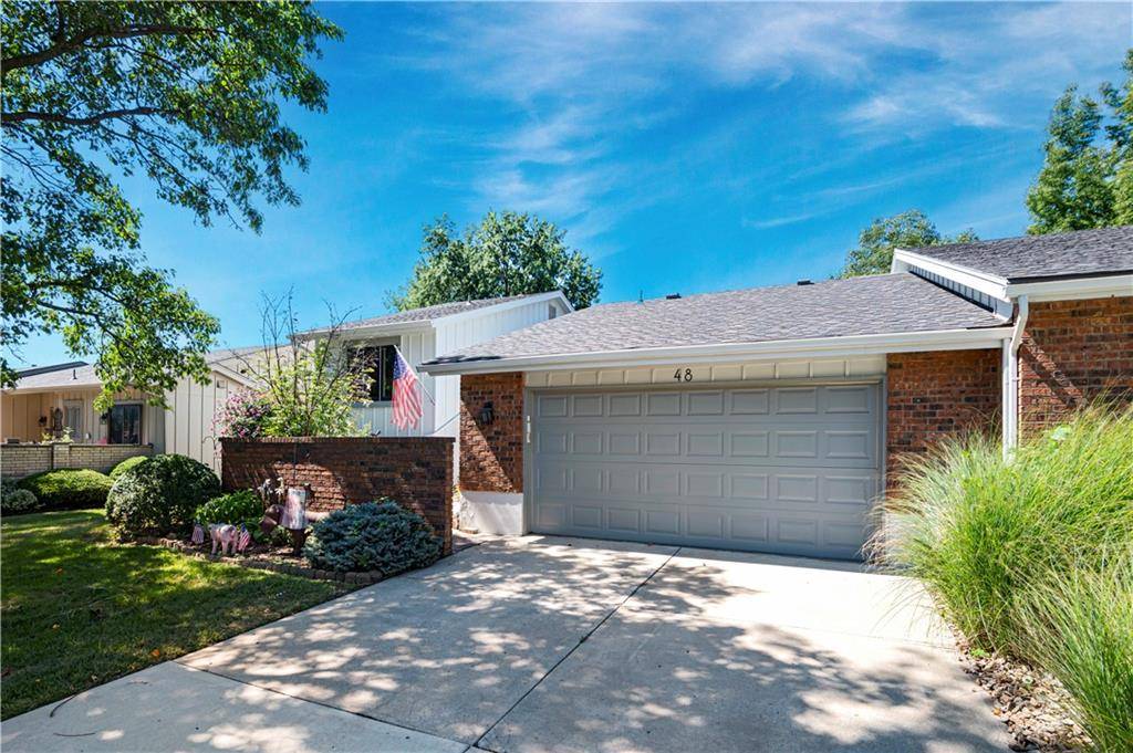 48 Woodbridge LN, Kansas City, MO 64145