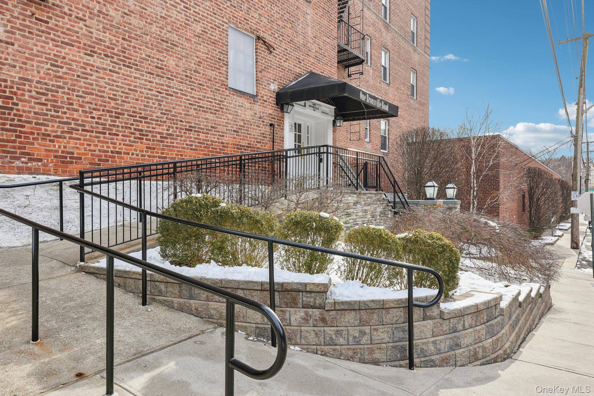 1 Bronxville RD #3S, Bronxville, NY 10708