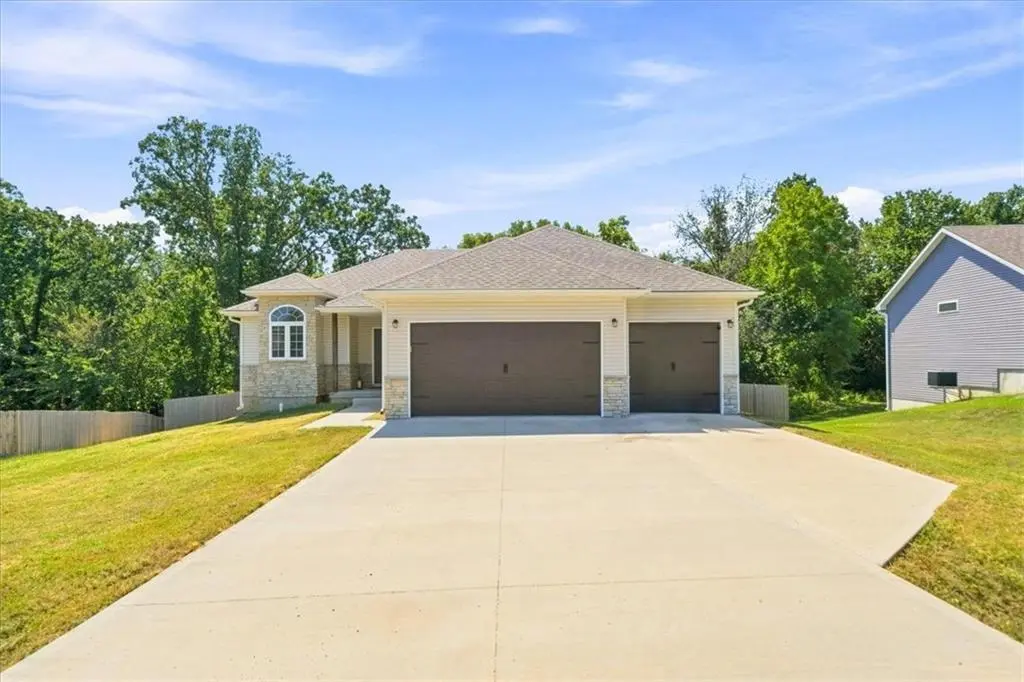 14 SE 230 RD, Warrensburg, MO 64093