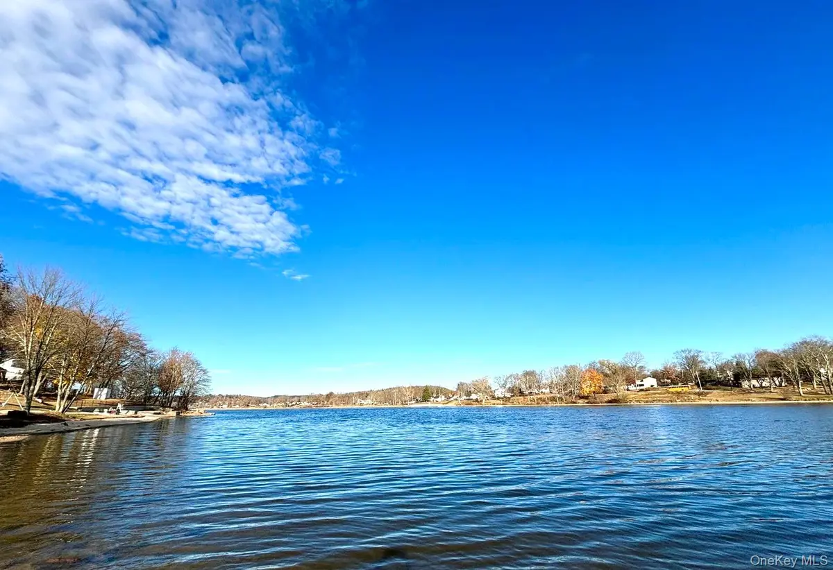 25 W Lakeshore DR #Upper unit, Carmel, NY 10512