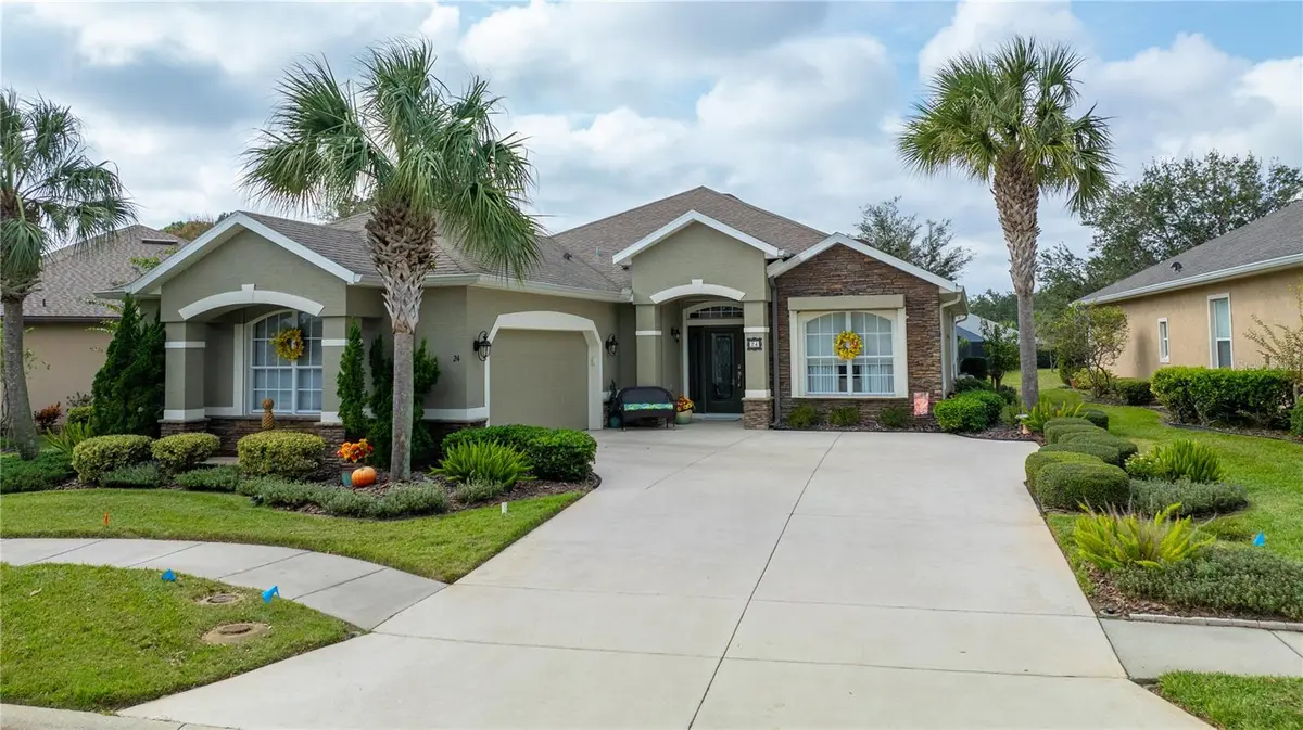 24 SOUTHLAKE DR, Palm Coast, FL 32137