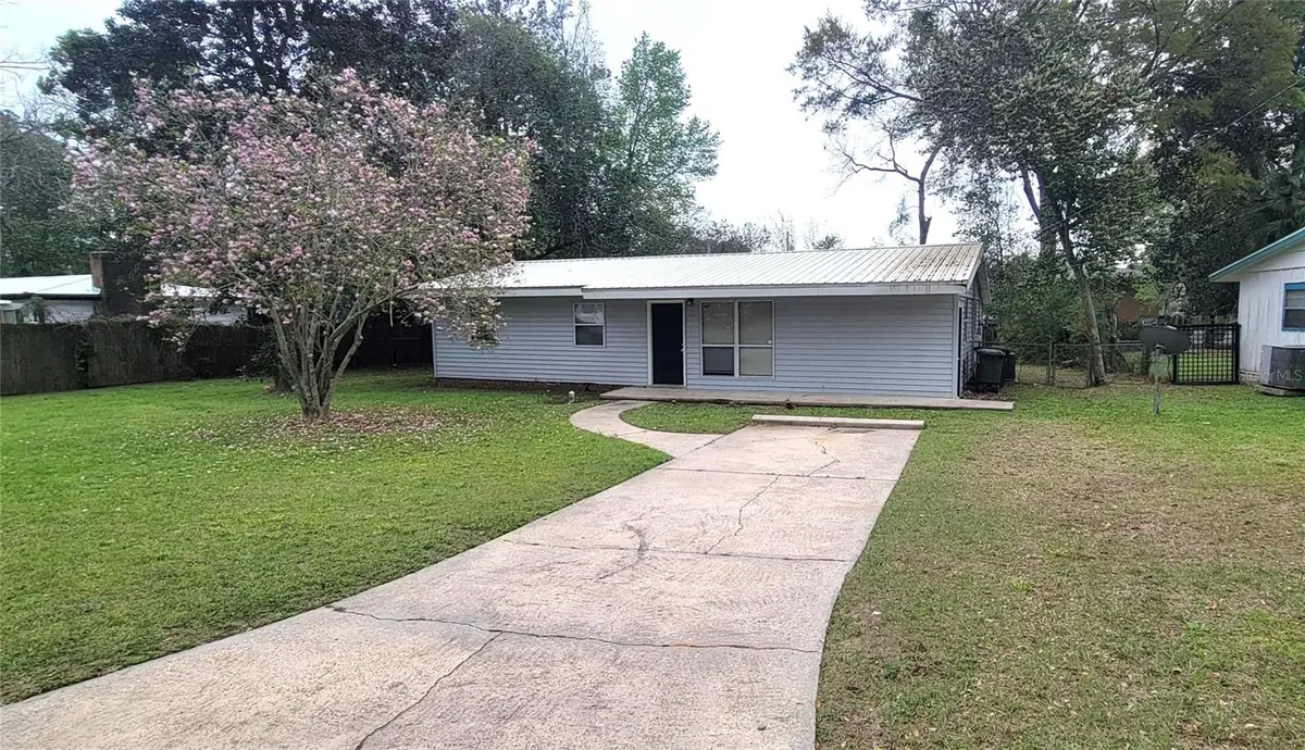 2117 CAMBRIDGE DR, Tallahassee, FL 32304