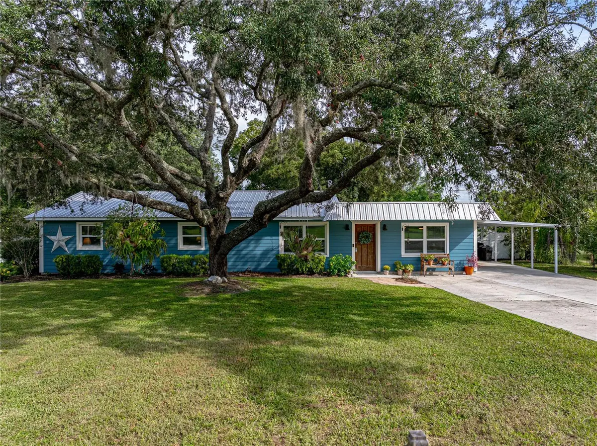 37403 VERO LN, Dade City, FL 33525