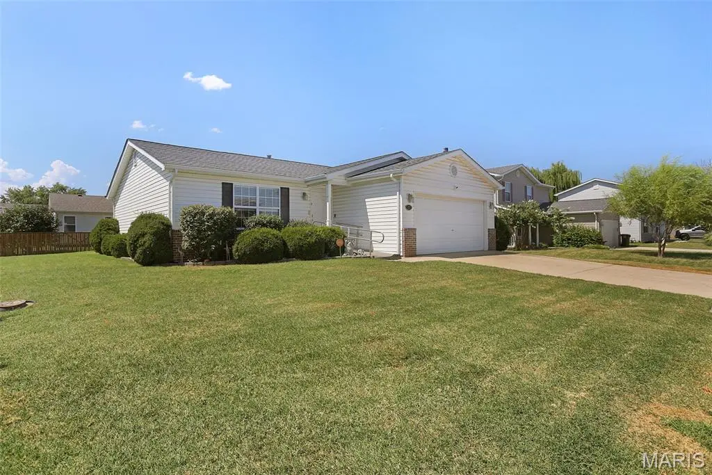 429 Audry DR, Dupo, IL 62239