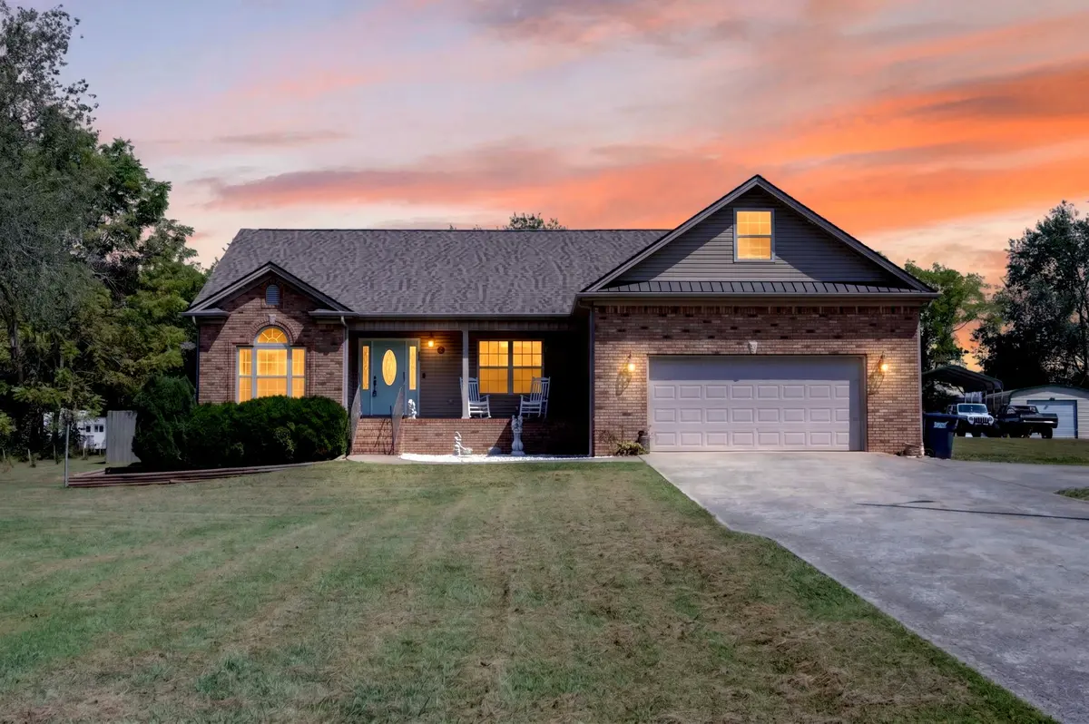 3896 Binns Mill Rd, Herndon, KY 42236