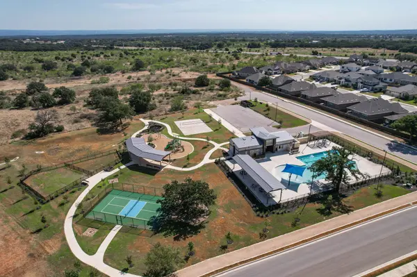 121 Plumbago LN, Marble Falls, TX 78654