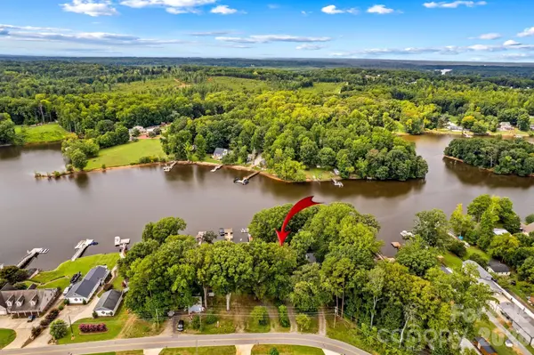 1331 Hickory Point DR, Lexington, NC 27292