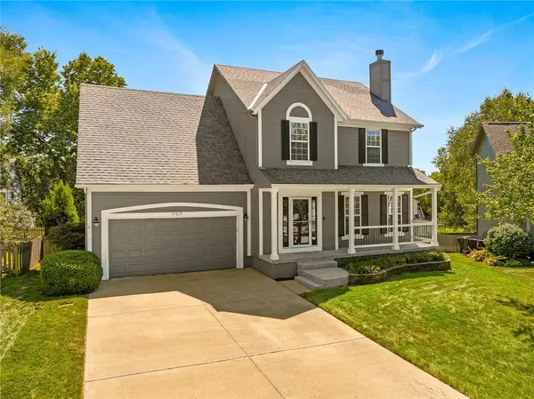 14675 W 151 TER, Olathe, KS 66062