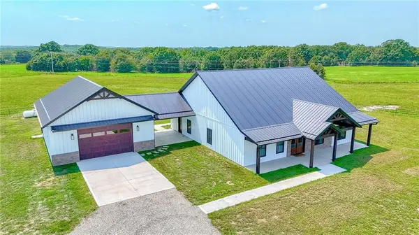 4674 NW B HWY, Appleton City, MO 64724