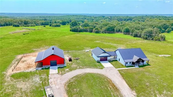 4674 NW B HWY, Appleton City, MO 64724