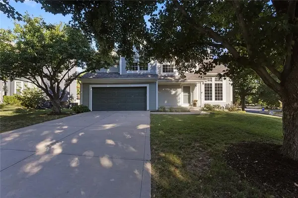 22004 W 51st TER, Shawnee, KS 66226