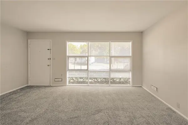 7001 E 107th ST, Kansas City, MO 64134