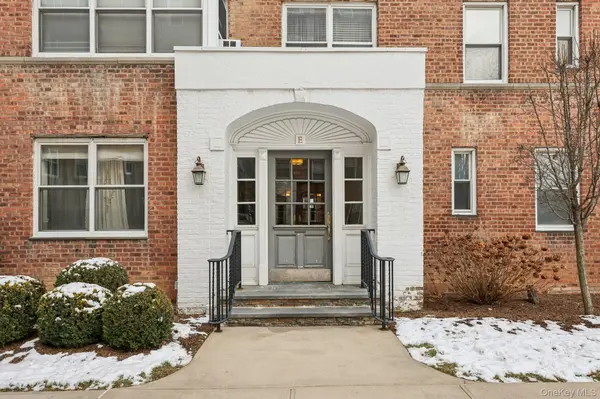1 Bronxville RD #3S, Bronxville, NY 10708