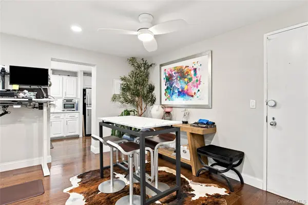 1 Bay Club DR #3E, Bayside, NY 11360