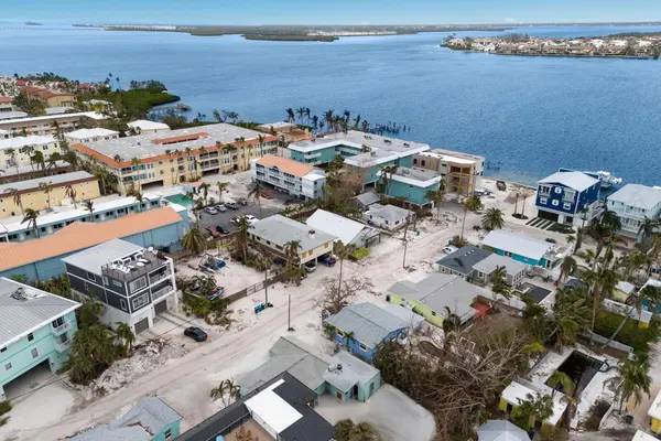 103 12TH ST N, Bradenton Beach, FL 34217
