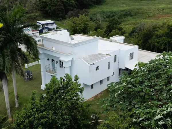 664 N BRISAS DEL MONTE, Barceloneta, PR 00617