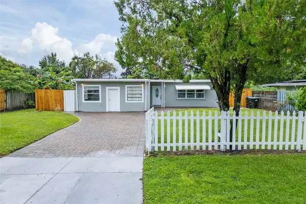 2014 PINEWAY DR, Orlando, FL 32839