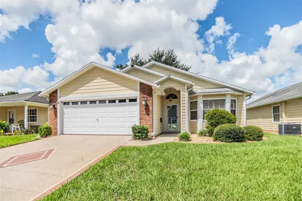 5745 YORKSHIRE DR, Zephyrhills, FL 33542