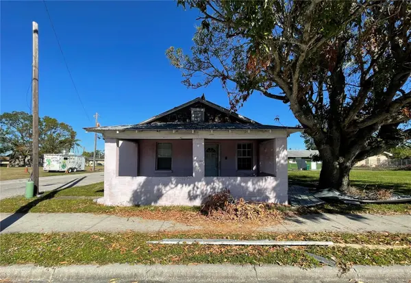 332 10TH ST W, Palmetto, FL 34221