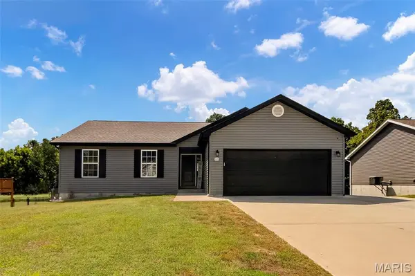 176 Linder LN, Winfield, MO 63389