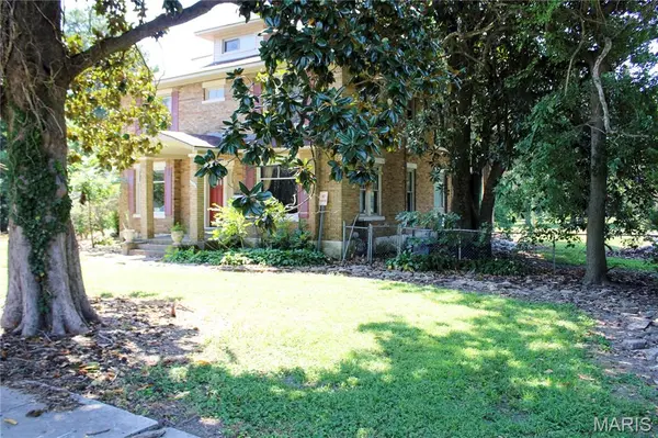 111 E McKinley ST, Hayti, MO 63851