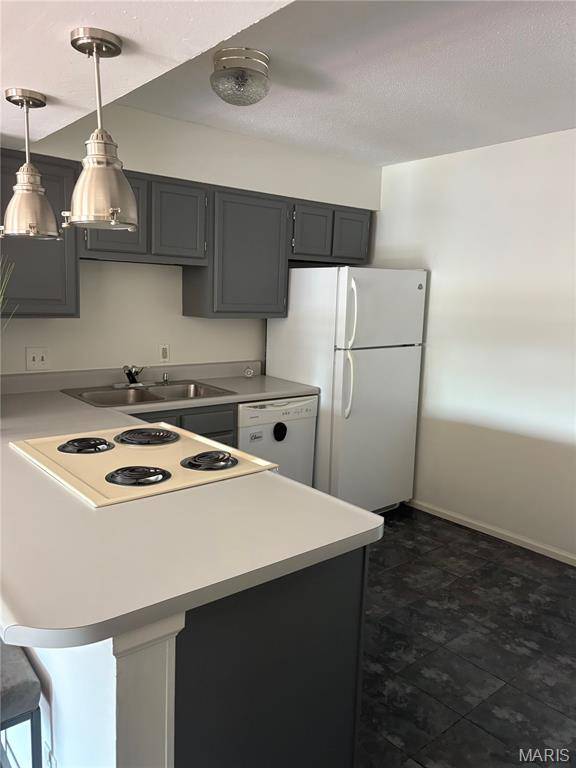 1637 Summergate Pkwy #N, St Peters, MO 63303