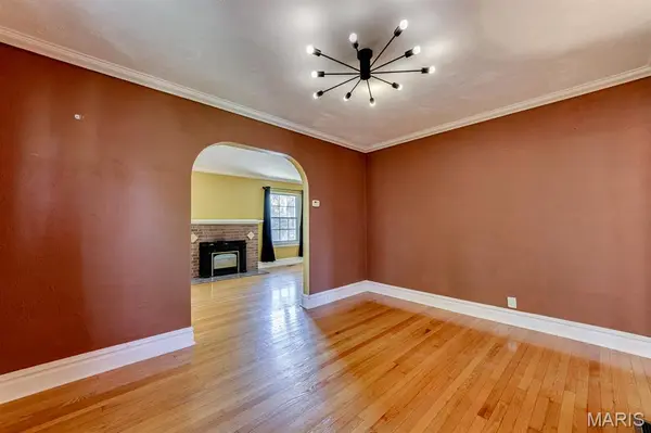 1417 Anna AVE, University City, MO 63130