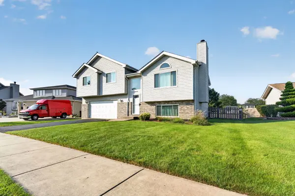 16654 W Sioux DR, Lockport, IL 60441