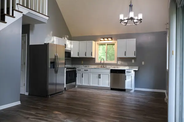 404 Atlantic DR, Poplar Grove, IL 61065