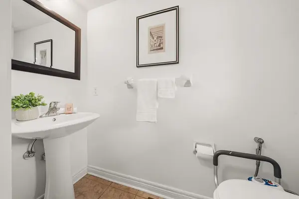 56 Goode ST, Richmond Hill, ON L4S 2S2