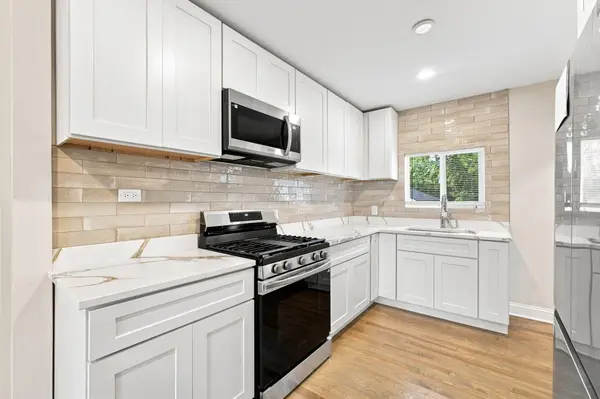 321 W 57th AVE, Merrillville, IN 46410