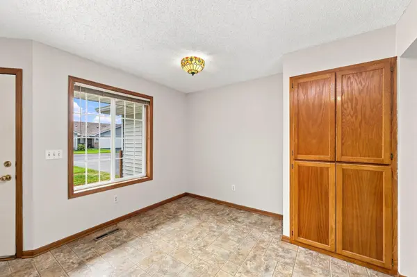 8521 Telford LN, Brooklyn Park, MN 55443